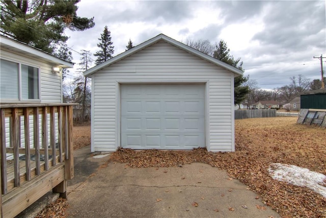 view of detached garage