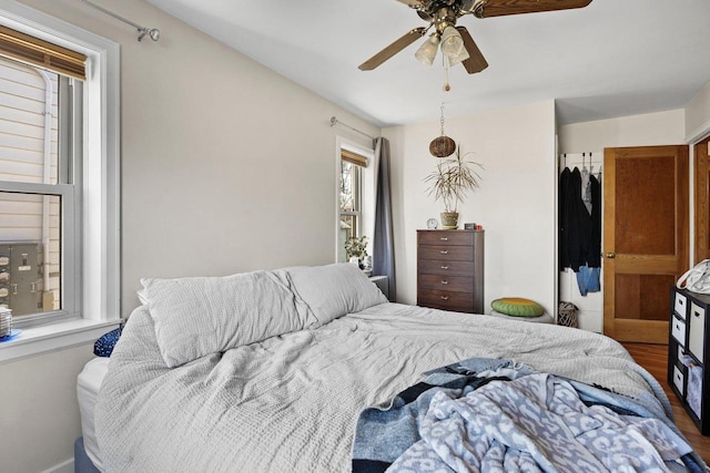 bedroom with ceiling fan