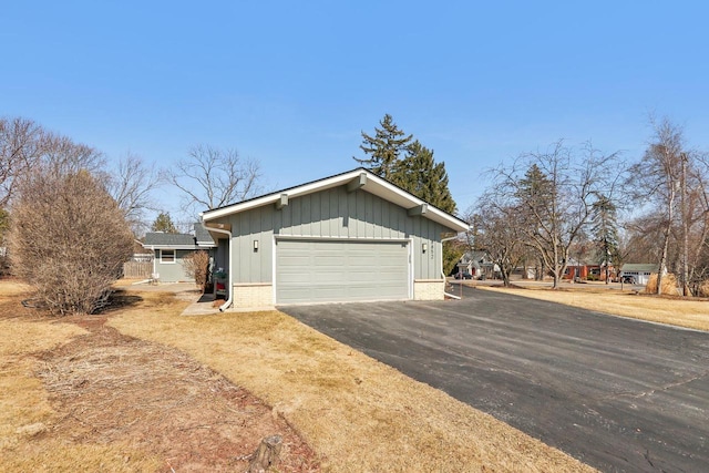 view of front of home featuring brick siding