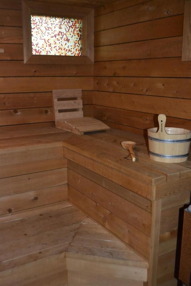 view of sauna / steam room