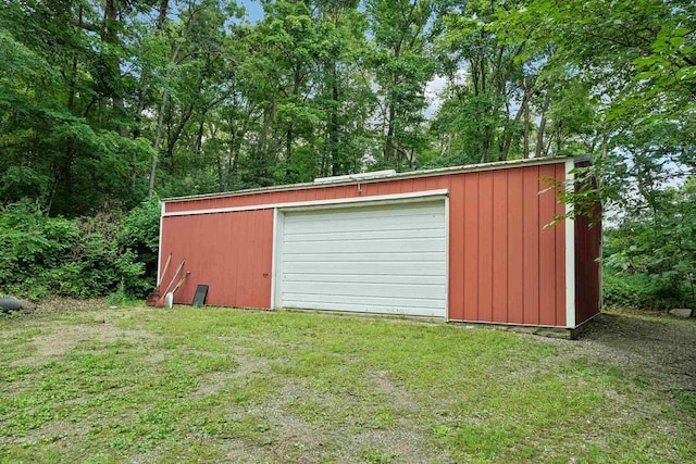 view of outbuilding with an outbuilding