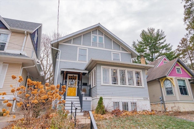 view of front of property