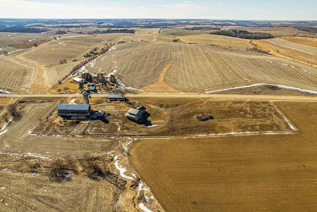 birds eye view of property featuring a rural view