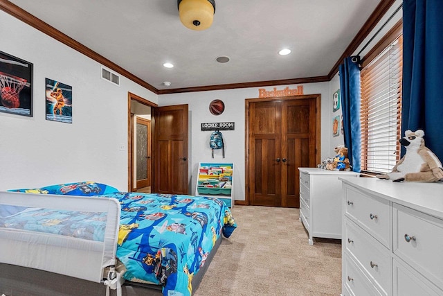 bedroom with recessed lighting, visible vents, crown molding, and light carpet