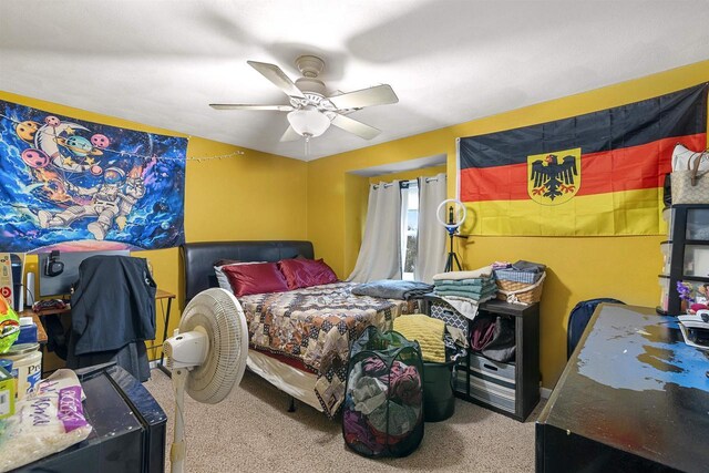 bedroom featuring carpet floors and a ceiling fan