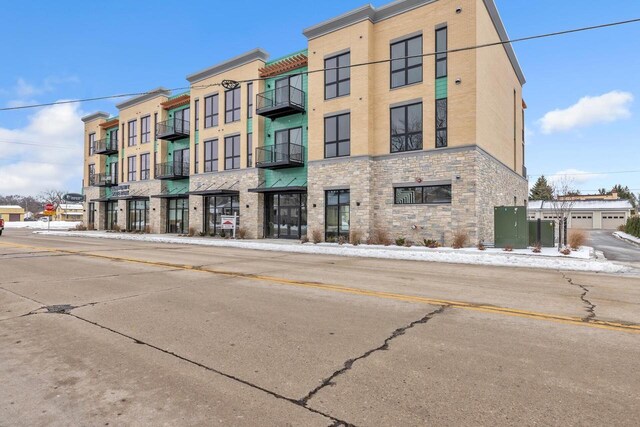 500 E Main St Unit 203, Waterford, WI 53185 - view of building exterior