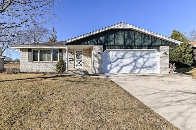 ranch-style house with an attached garage, brick siding, and driveway