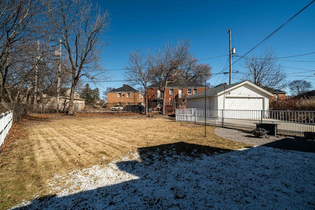 view of yard featuring a fenced backyard and an outdoor structure