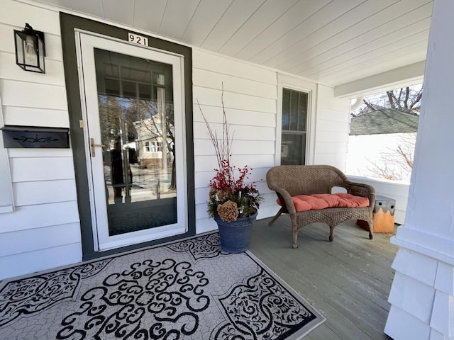 property entrance with a porch