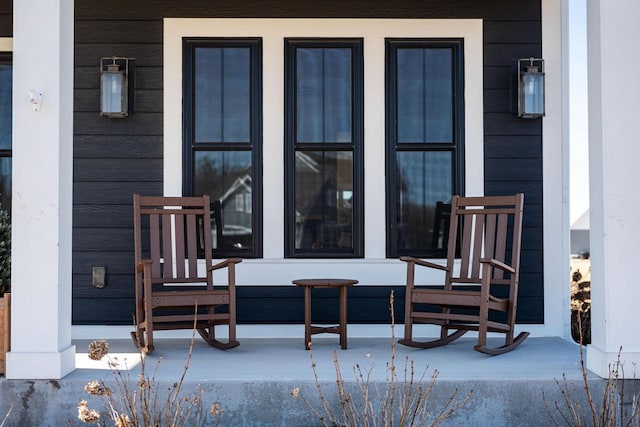 doorway to property featuring covered porch