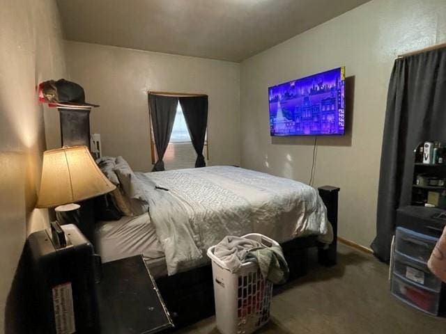 bedroom featuring carpet floors