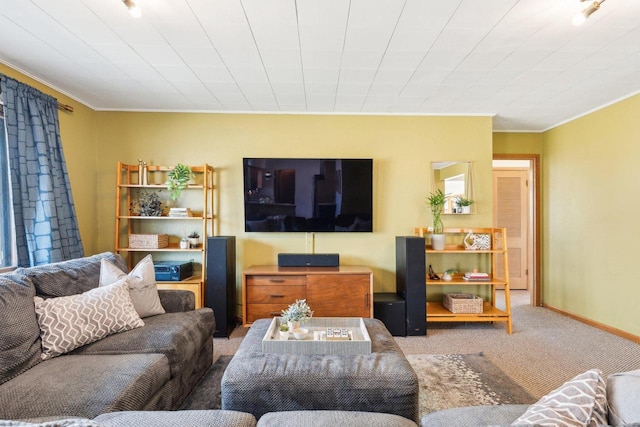 living room with baseboards, carpet, and ornamental molding