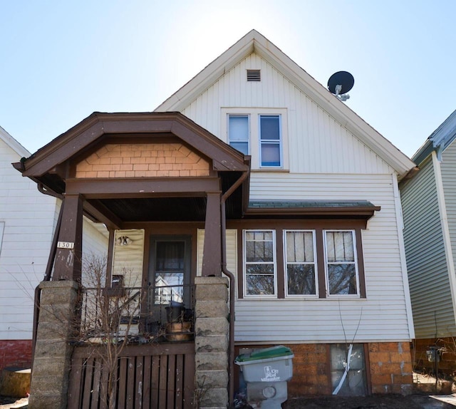 view of front of home with covered porch