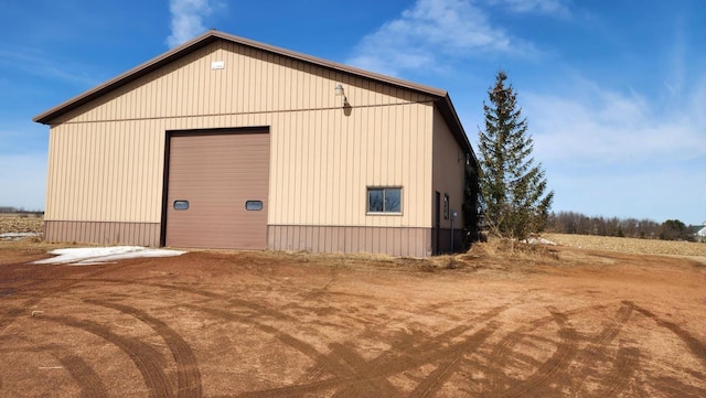 view of outbuilding featuring an outbuilding