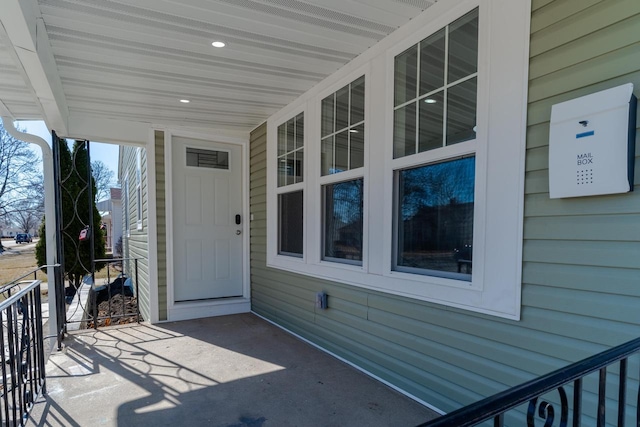 property entrance with a porch