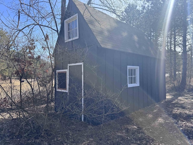 view of outbuilding with an outbuilding