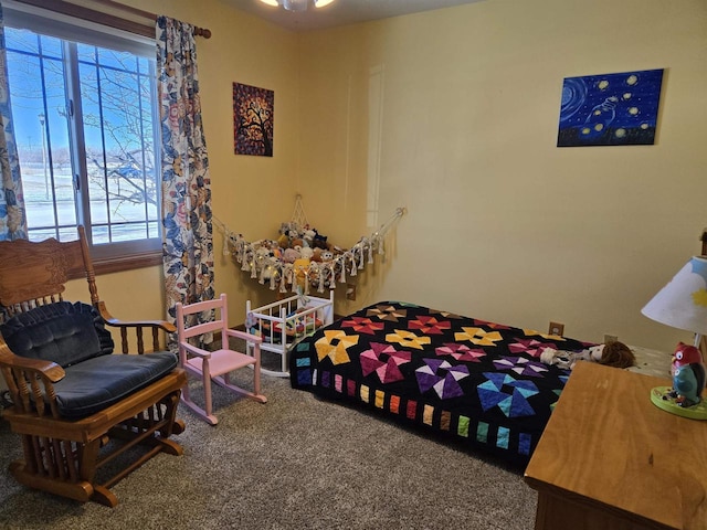 bedroom featuring carpet floors