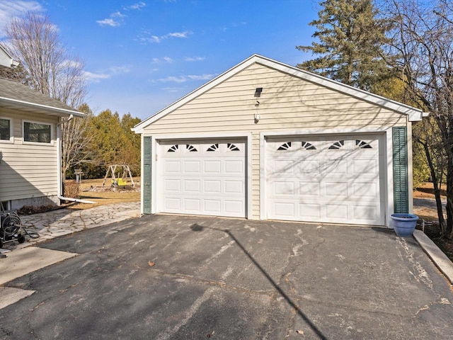 view of detached garage