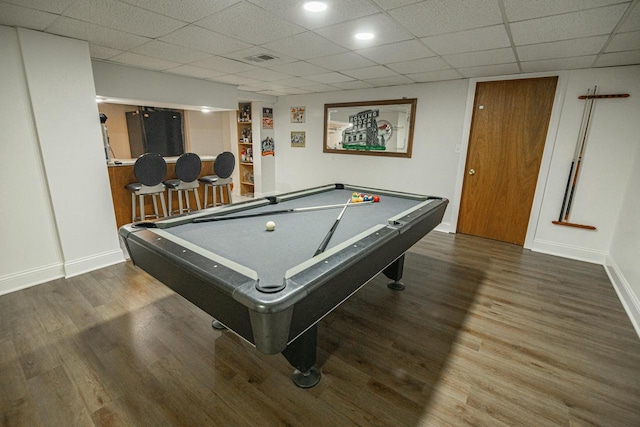 rec room featuring visible vents, pool table, baseboards, a dry bar, and wood finished floors