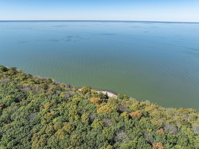 Listing photo 3 for Rockwood Point Dr, Green Bay WI 54229