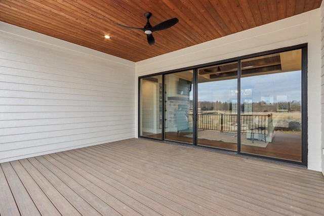 deck with ceiling fan