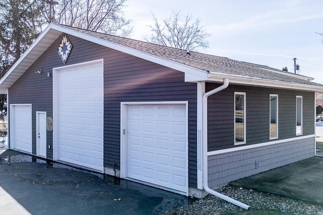 view of detached garage