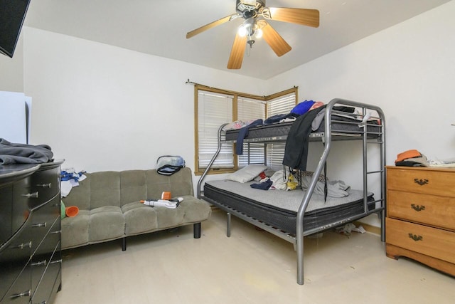 bedroom featuring a ceiling fan