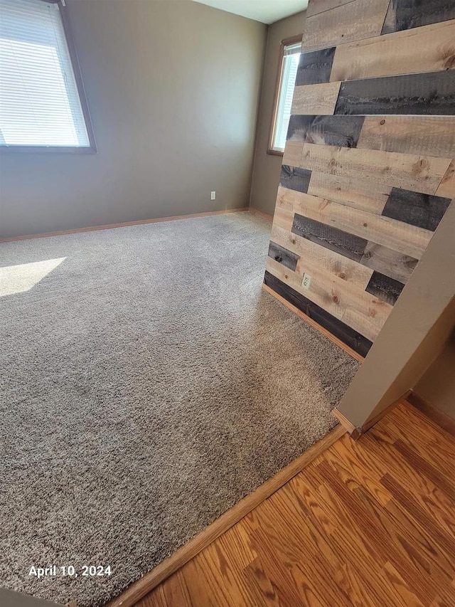 empty room featuring carpet floors