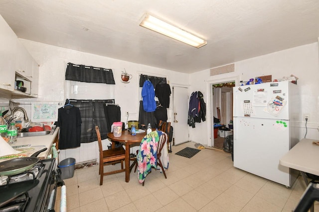 dining space featuring visible vents