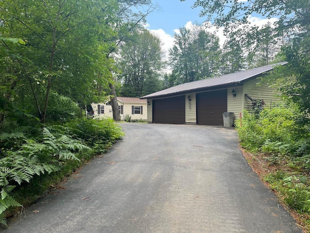 view of detached garage