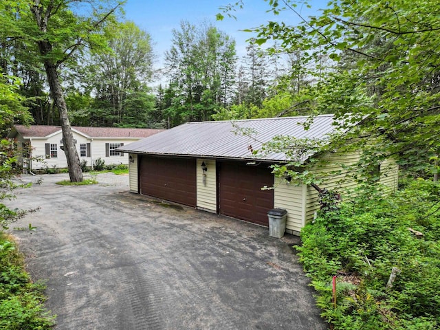 view of detached garage