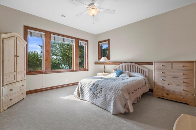 bedroom featuring a ceiling fan and carpet flooring