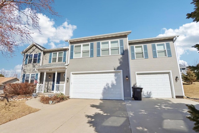 view of front of house featuring a garage and driveway