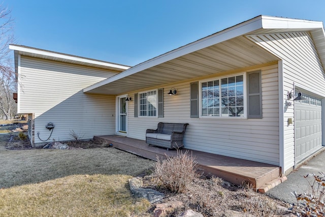 view of front of property with an attached garage