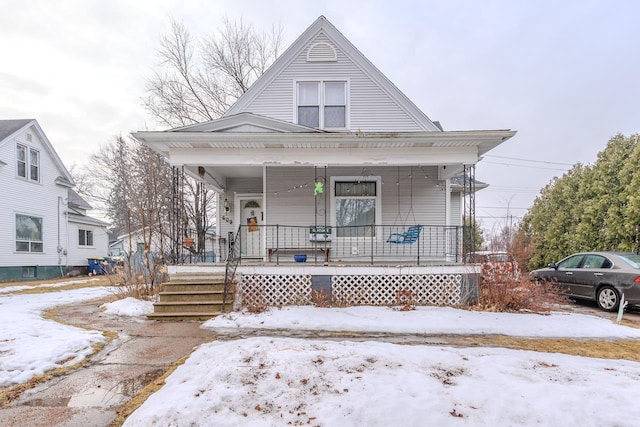 bungalow-style house with covered porch