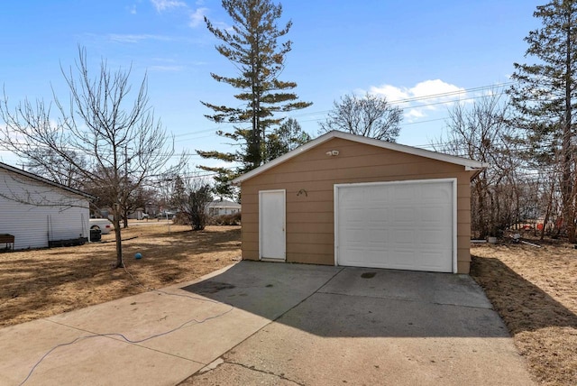 detached garage with driveway