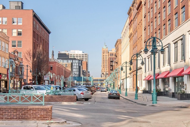 view of home's community featuring a view of city