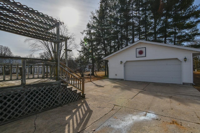 view of detached garage