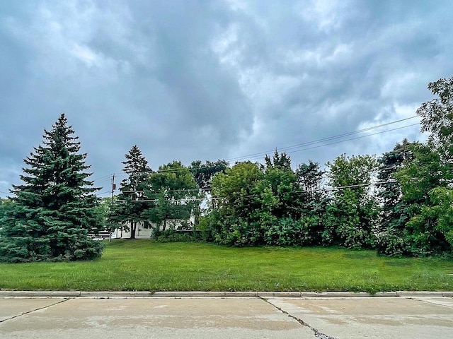 1921 E Bolivar Ave, Saint Francis, WI 53235