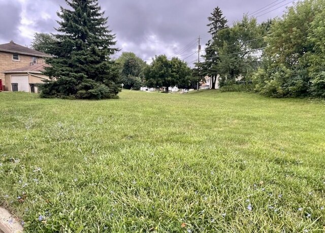 1921 E Bolivar Ave, Saint Francis, WI 53235