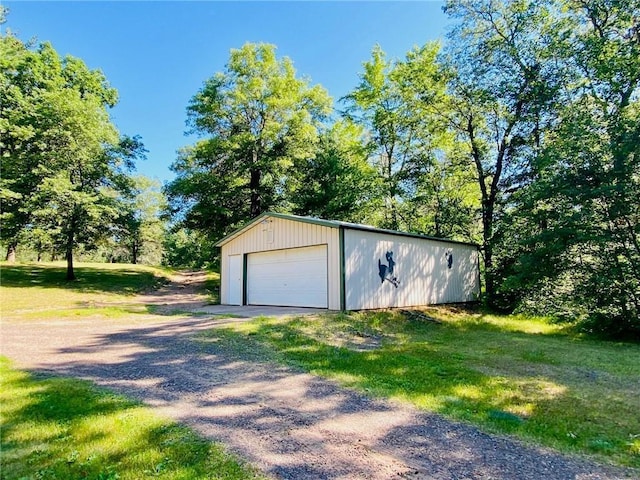 detached garage with driveway