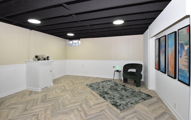 sitting room with wainscoting