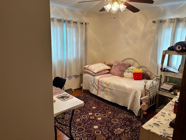 bedroom with a ceiling fan