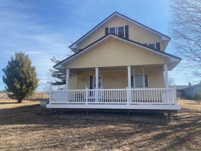 view of front of property with covered porch