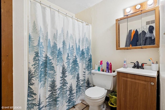 full bath featuring vanity, toilet, a shower with curtain, and tile patterned flooring