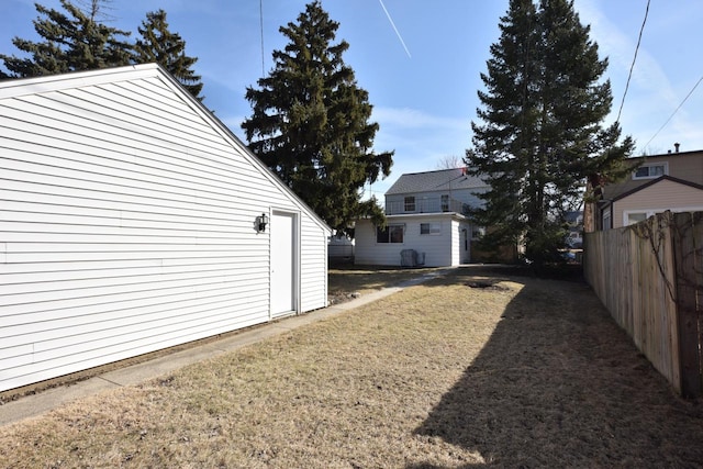 view of yard featuring fence