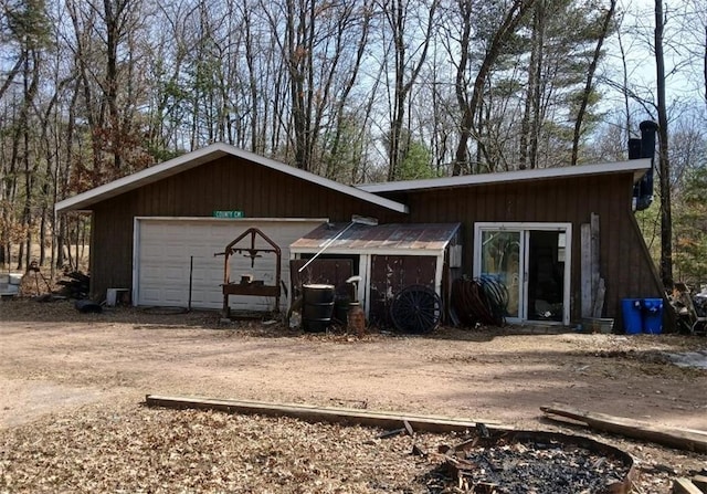 exterior space featuring driveway