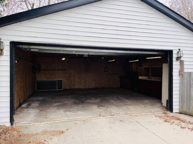 view of detached garage