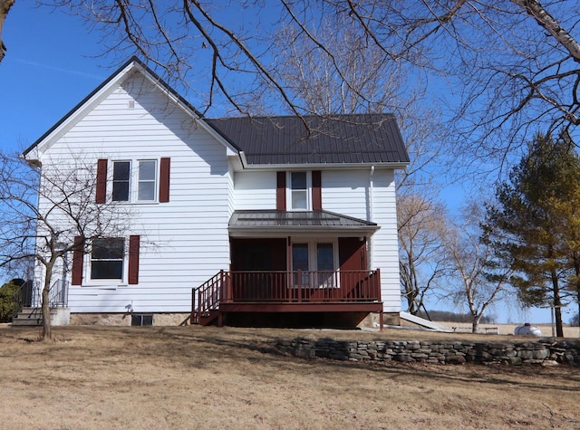 view of front of property with metal roof