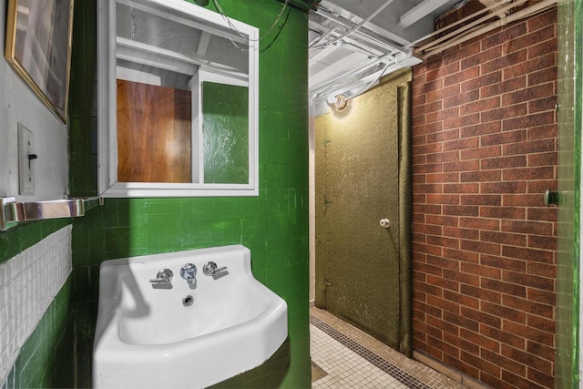 bathroom featuring tile patterned floors